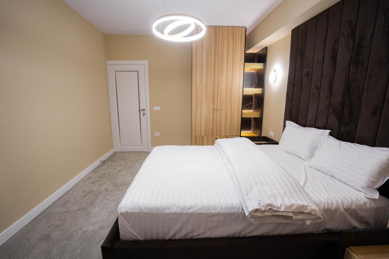 Deluxe Aparthotel Marwell Residence Suceava Exterior photo