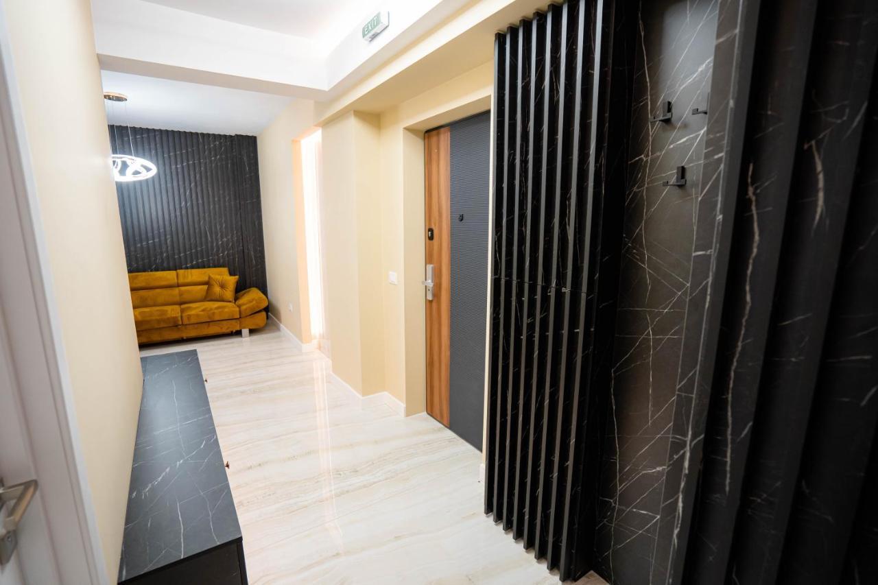 Deluxe Aparthotel Marwell Residence Suceava Exterior photo